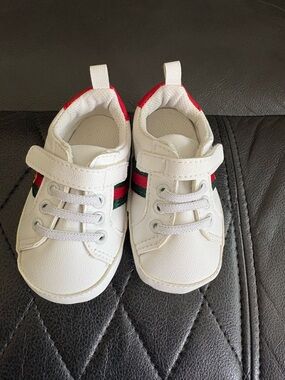 Baby Gucci shoes White Kids Sneakers with Red and Green Stripe newborn-12 month